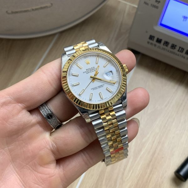 VS Factory Rolex Datejust 41mm Two-Tone Yellow Gold White Dial Jubilee Bracelet (126333) — detail view 3