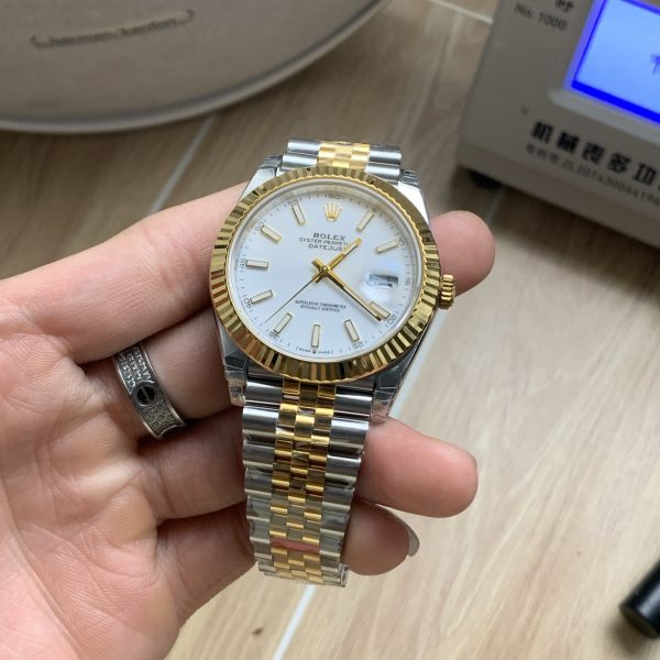 VS Factory Rolex Datejust 41mm Two-Tone Yellow Gold White Dial Jubilee Bracelet (126333) — detail view 2