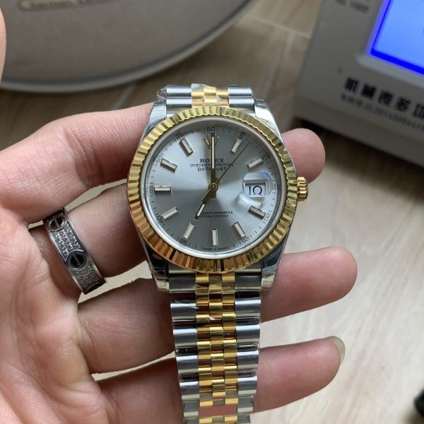VS Factory Rolex Datejust 41mm Two-Tone Yellow Gold Silver Dial Jubilee Bracelet (126333) — front product view