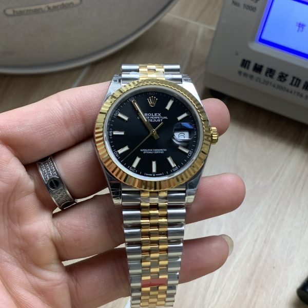 VS Factory Rolex Datejust 41mm Two-Tone Yellow Gold Black Dial Jubilee Bracelet (126333) — detail view 1