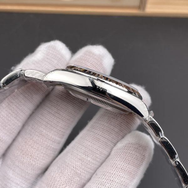 VS Factory Rolex Datejust 36mm Sunburst Green Dial Oyster Bracelet (126234) — detail view 8