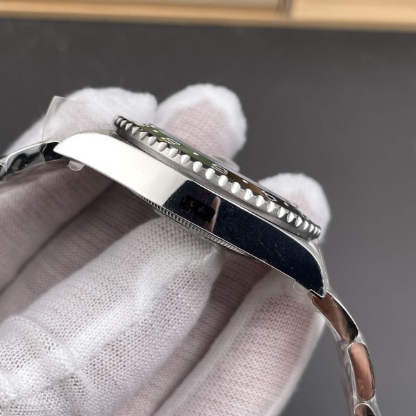 VS Factory Rolex GMT-Master II Left-Handed Green Dial Black/Green Ceramic Bezel “Sprite”Oyster Bracelet… — detail view 3
