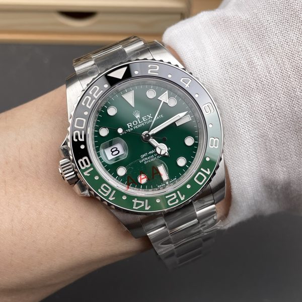 VS Factory Rolex GMT-Master II Left-Handed Green Dial Black/Green Ceramic Bezel “Sprite”Oyster Bracelet… — detail view 9