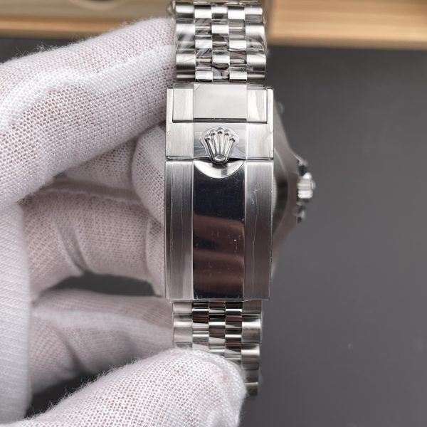 VS Factory Rolex GMT-Master II “Batgirl” Black/Blue Ceramic Bezel Jubilee Bracelet (m126710blnr-0002) — detail view 7