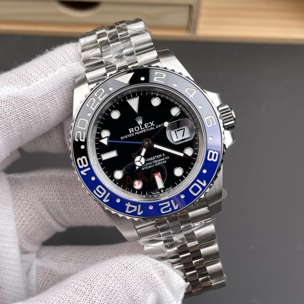 VS Factory Rolex GMT-Master II “Batgirl” Black/Blue Ceramic Bezel Jubilee Bracelet (m126710blnr-0002) — detail view 2