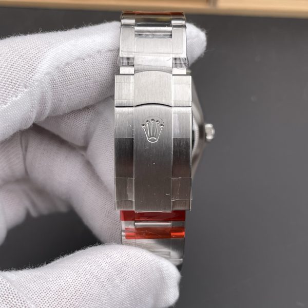 VS Factory Rolex Oyster Perpetual 36mm “Rolex Green” Lacquer Dial Smooth Bezel Oyster Bracelet (126000) — detail view 4