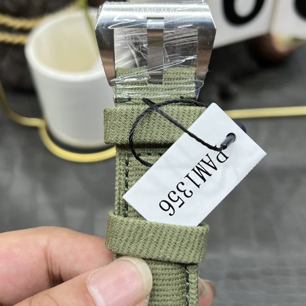 VS Factory Panerai Luminor Marina 44mm “Verde Smeraldo”Emerald Green Vertical Gradient Sandwich Dial… — detail view 4