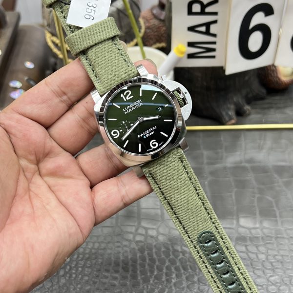 VS Factory Panerai Luminor Marina 44mm “Verde Smeraldo”Emerald Green Vertical Gradient Sandwich Dial… — detail view 6