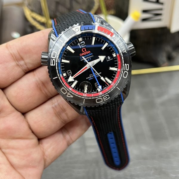 VS Factory Omega Seamaster Planet Ocean 600M GMT “Deep Black” ETNZ Edition 45.5mm (215.92.46.22.01.004) — detail view 6