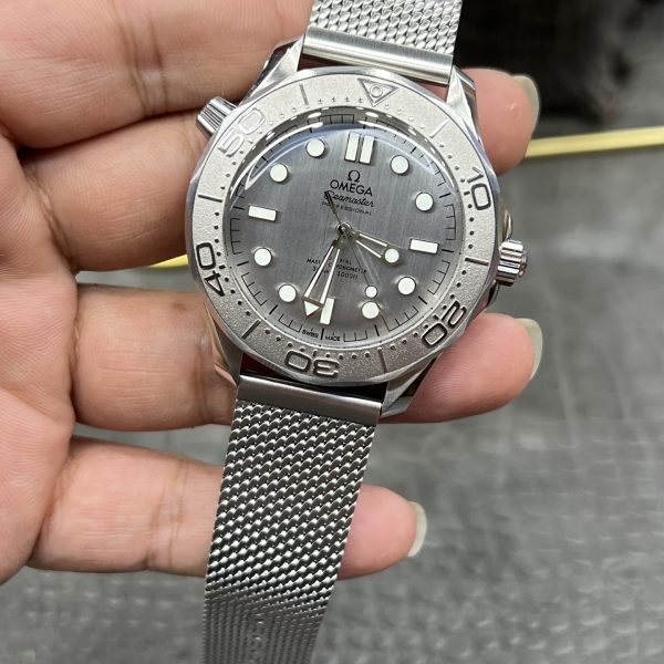 VS Factory Omega Seamaster Diver 300M 42mm James Bond 60th Anniversary Mesh Bracelet… — detail view 3
