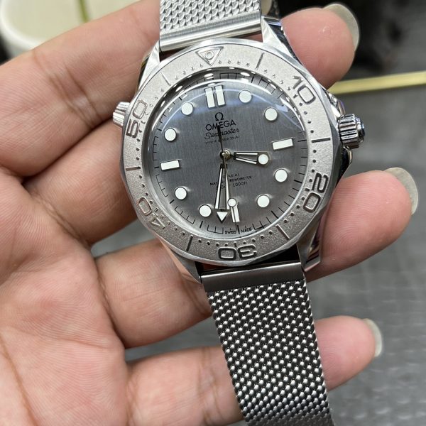 VS Factory Omega Seamaster Diver 300M 42mm James Bond 60th Anniversary Mesh Bracelet… — detail view 5