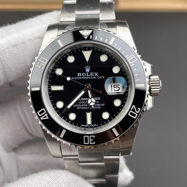 VS Factory Rolex Submariner Date “Black Submariner” 40mm (116610LN) — detail view 1