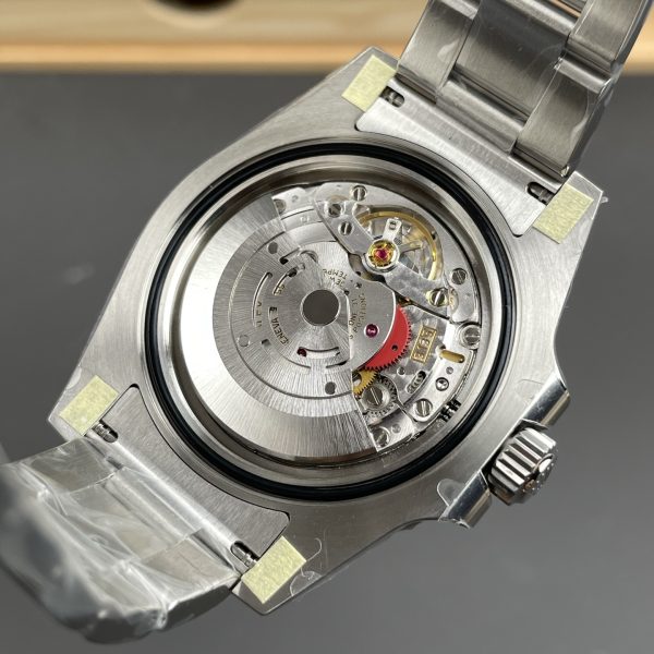VS Factory Rolex Submariner Date “Black Submariner” 40mm (116610LN) — detail view 5