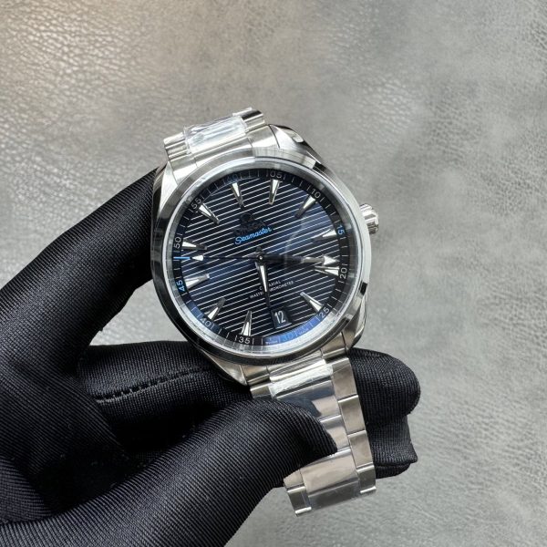 VS Factory Omega Seamaster Aqua Terra 150M 41mm Blue Teak Dial Smooth Bezel (220.10.41.21.03.001) –… — detail view 2