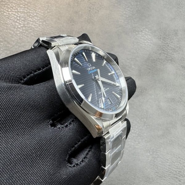 VS Factory Omega Seamaster Aqua Terra 150M 41mm Blue Teak Dial Smooth Bezel (220.10.41.21.03.001) –… — detail view 3