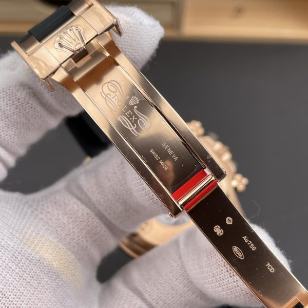 VS Factory Rolex Cosmograph Daytona “Black Diamond” Everose Gold Rubeer Strap (126515LN) — detail view 7