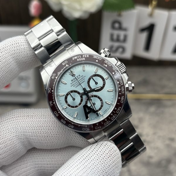 VS Factory Rolex Cosmograph Daytona “Ice Blue” Platinum (126506) — detail view 3