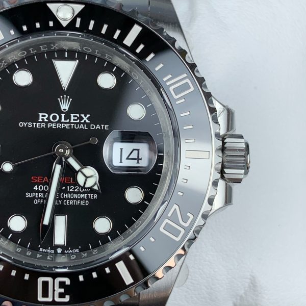 VS Factory Rolex Sea-Dweller 43mm “Single Red” Black Dial Ceramic Bezel Oyster Bracelet (126600) — detail view 3