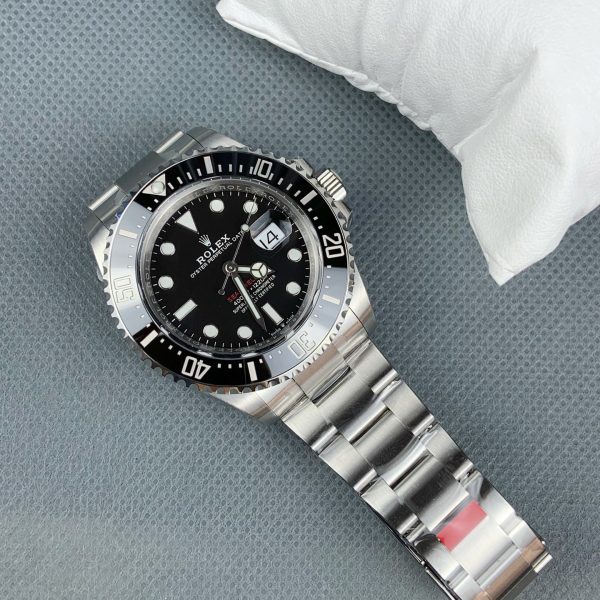 VS Factory Rolex Sea-Dweller 43mm “Single Red” Black Dial Ceramic Bezel Oyster Bracelet (126600) — detail view 5