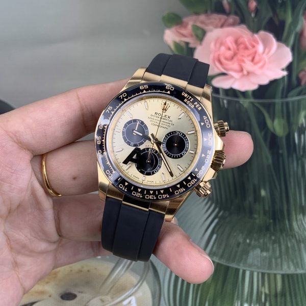 VS Factory Rolex Cosmograph Daytona Yellow Gold “Shawn Yue” Champagne Dial Rubber Strap (126518LN) — detail view 5
