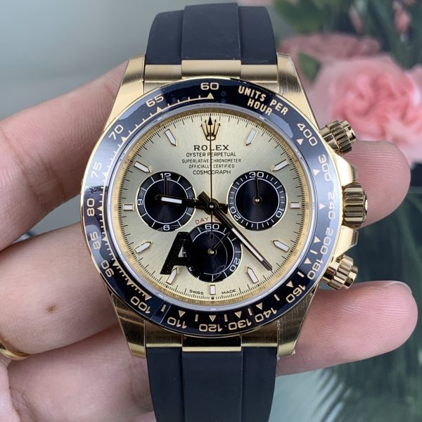VS Factory Rolex Cosmograph Daytona Yellow Gold “Shawn Yue” Champagne Dial Rubber Strap (126518LN) — front product view