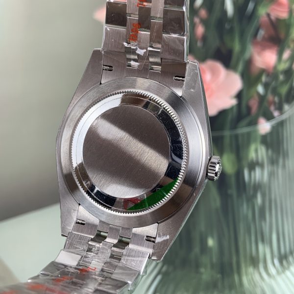 VS Factory (V2) Rolex Datejust 41mm Deep Black Diamond Dial Fluted Bezel Jubilee Bracelet (126334) — detail view 7