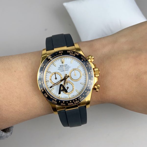 VS Factory Rolex Cosmograph Daytona Yellow Gold White Dial Rubber Strap (126518LN) — detail view 4