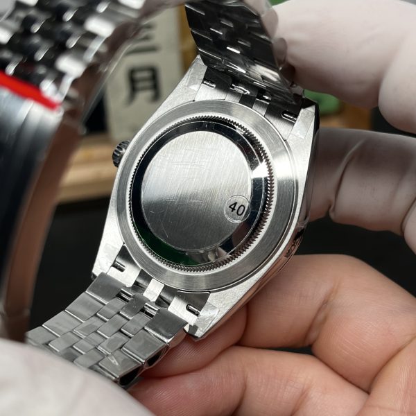 VS Factory (V2) Rolex Datejust 41mm Blue Sunburst Dial Fluted Bezel Jubilee Bracelet (126334) — detail view 3