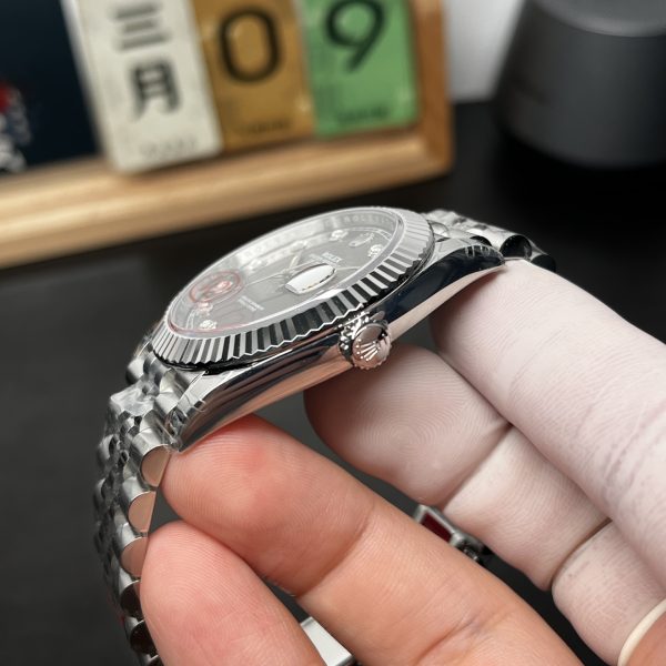 VS Factory (V2) Rolex Datejust 41mm Sunburst Slate Grey Diamond Dial Fluted Bezel Jubilee Bracelet… — detail view 6