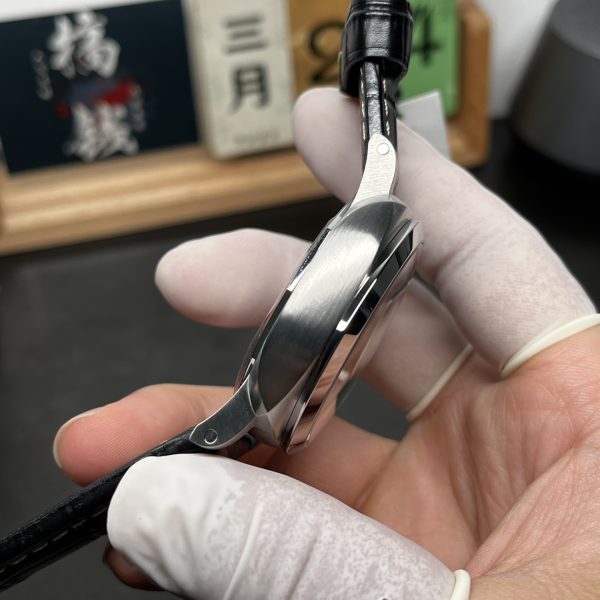 VS Factory Panerai Luminor Marina 44mm Black Dial Luminous Arabic Numerals Black Leather Strap (PAM01312) — detail view 3
