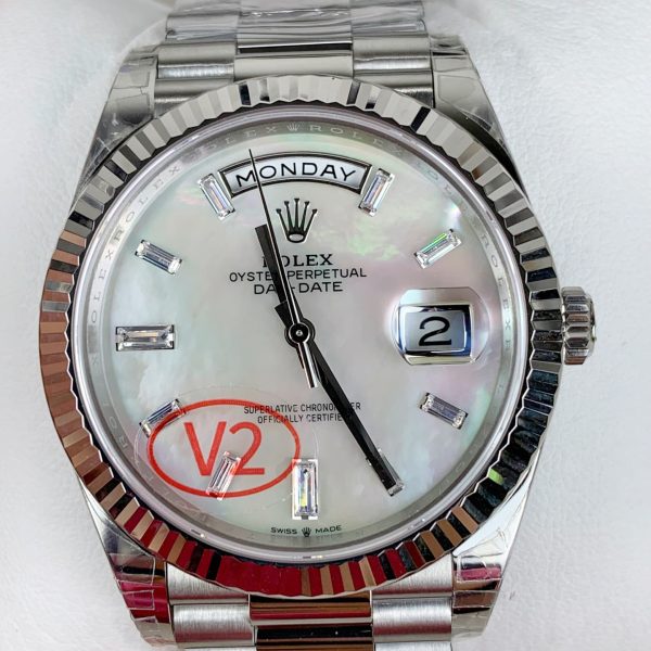 VS Factory Rolex Day-Date 40 White Mother of Pearl Baguette Diamond Dial (228236) — detail view 5