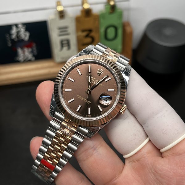 VS Factory (VSF) Rolex Datejust 41 126331 “Chocolate Dial” Two-Tone Everose Gold — detail view 2