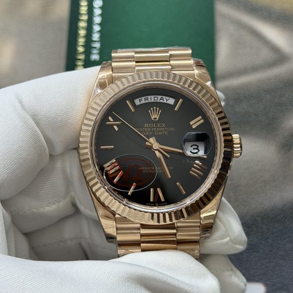VS Factory Rolex Day-Date 40mm Everose Gold Ombré Grey Roman Dial (228235) — front product view