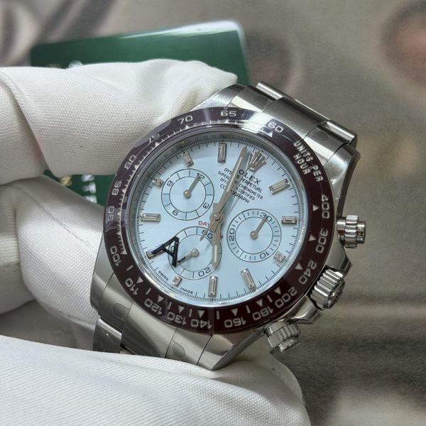 VS Factory Rolex Cosmograph Daytona 40mm Platinum Ice Blue Baguette Diamond Dial (116506) — detail view 2