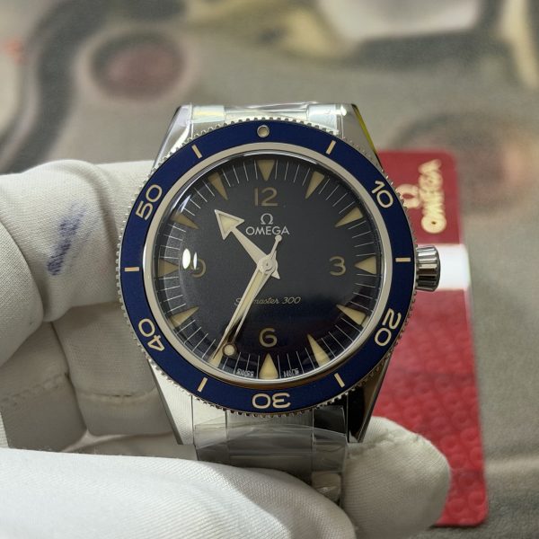 VS Factory Omega Seamaster 300 41mm Heritage Blue Dial (234.30.41.21.03.001) — detail view 1
