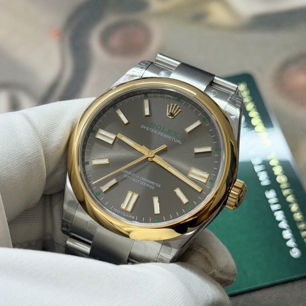 VS Factory Rolex Oyster Perpetual 41mm “100 Years” Anniversary Edition (134303) — detail view 3
