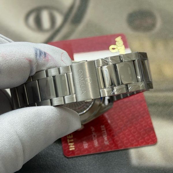 VS Factory Omega Seamaster Aqua Terra 150M 38mm White Teak Dial (220.10.38.20.02.001) — detail view 9