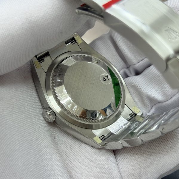 VS Factory Rolex Oyster Perpetual 36 Multicolour Dial Smooth Bezel Oyster Bracelet (126000) — detail view 6