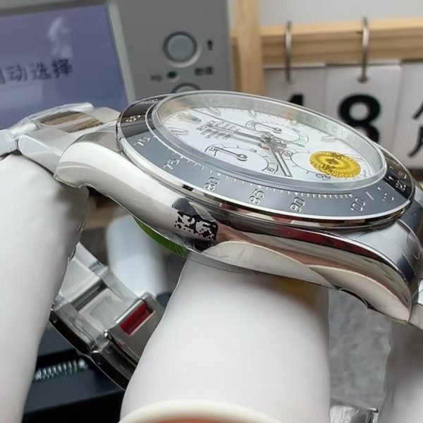 VS Factory Rolex Cosmograph Daytona 40mm “Panda” White Dial Exhibition Caseback (126502LN) — detail view 3