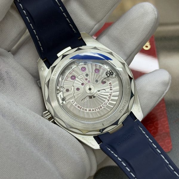VS Factory Omega Seamaster Aqua Terra 150M Worldtimer 43mm Blue Dial (220.12.43.22.03.001) — detail view 4