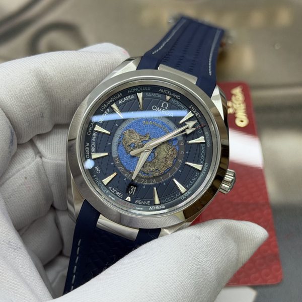 VS Factory Omega Seamaster Aqua Terra 150M Worldtimer 43mm Blue Dial (220.12.43.22.03.001) — detail view 3