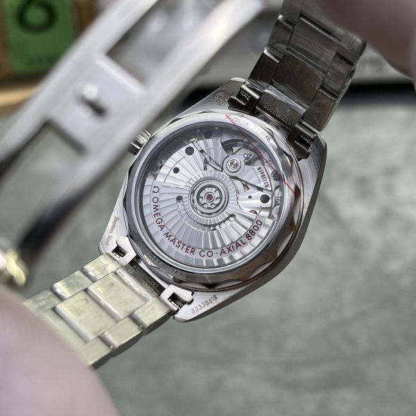 VS Factory Omega Seamaster Aqua Terra 150M 34mm Purple Dial (220.10.34.20.10.002) — detail view 5