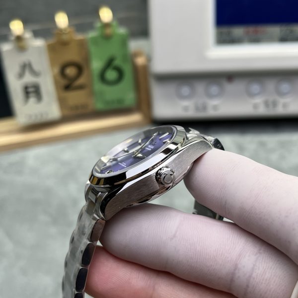 VS Factory Omega Seamaster Aqua Terra 150M 34mm Purple Dial (220.10.34.20.10.002) — detail view 6