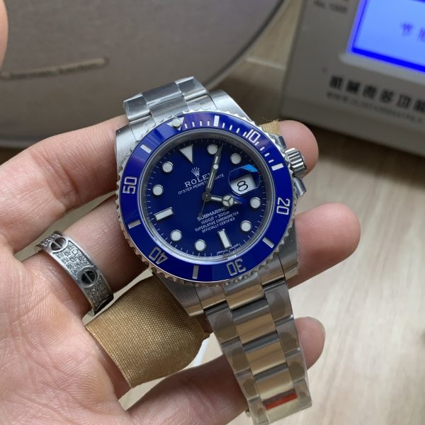 VS Factory Rolex Submariner Date “Smurf” Blue 40mm (116619LB) — detail view 3