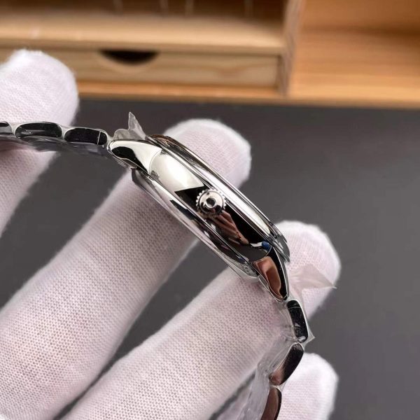 VS Factory Omega De Ville Prestige 40mm “Pine Green” (434.10.40.20.10.001) — detail view 6