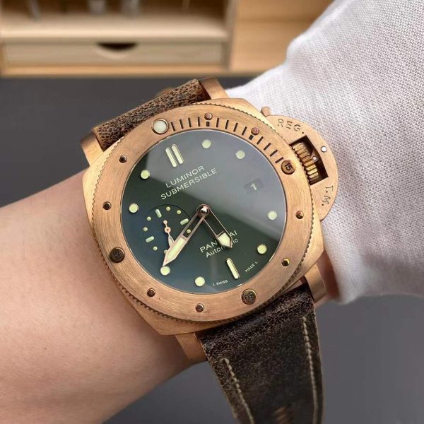 VS Factory Panerai Submersible 47mm1950 Matte Olive Green Dial Bronzo Bezel Brown Leather Strap… — detail view 8