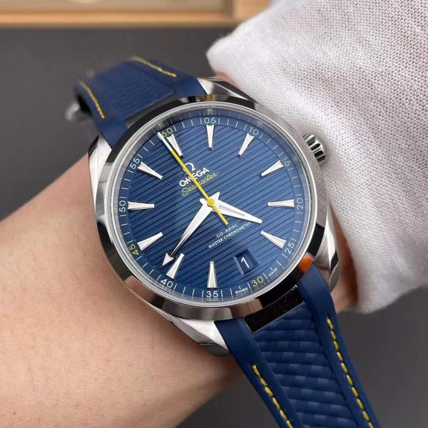 VS Factory Omega Seamaster Aqua Terra 150M 41mm Blue Dial Smooth Bezel Yellow Seconds Hand… — detail view 9