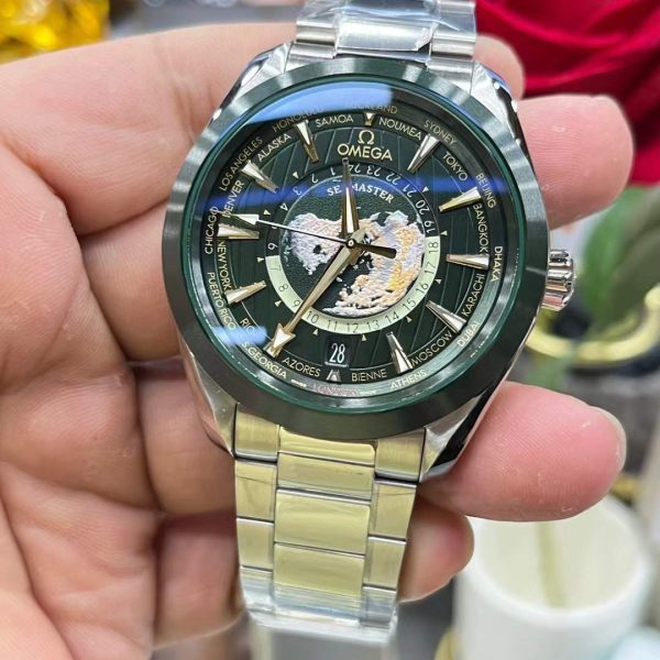VS Factory Omega Seamaster Aqua Terra 150M GMT Worldtimer 43mm Green Dial Green Ceramic Bezel… — detail view 2