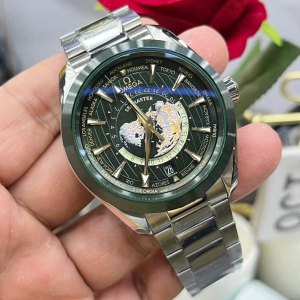 VS Factory Omega Seamaster Aqua Terra 150M GMT Worldtimer 43mm Green Dial Green Ceramic Bezel… — detail view 3