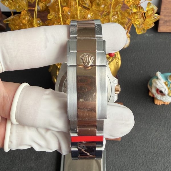 VS Factory Rolex GMT-Master II “Root Beer” Two-Tone Everose Gold Brown/Black Oyster Bracelet (126711chnr) — detail view 8